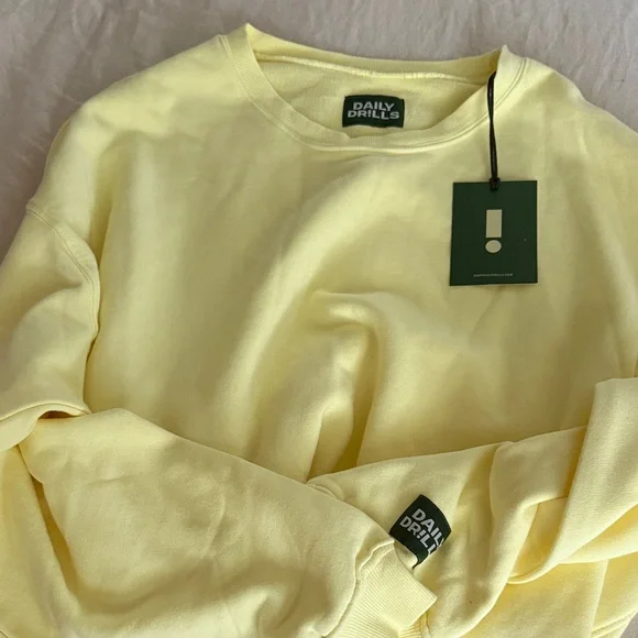 Daily Drills Crewneck - Picture 1 of 2